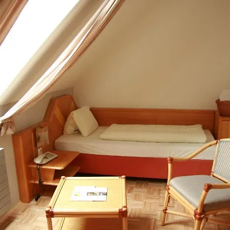 Hotel-Restaurant-Cafe Krainer Langenwang Pokoj fotografie