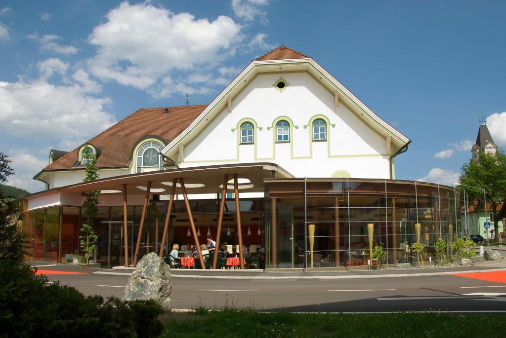 Hotel-restaurant-café Krainer Hotel