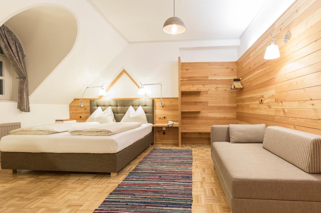 Hotel-restaurant-café Krainer 4*